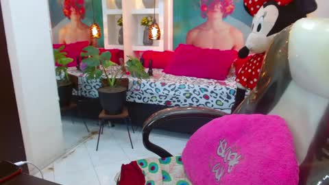 lore online show from September 12, 2025, 8:42 pm