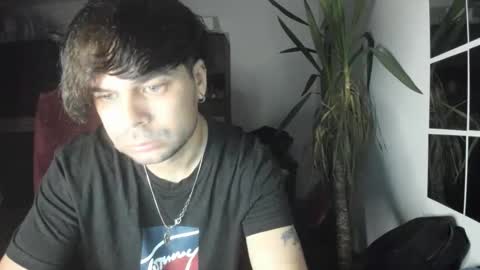 Snapshot of lorenzoboy99 chatting on April 30, 2026, 6:25 pm LORENZO Boy online show from April 30, 2026, 6:25 pm