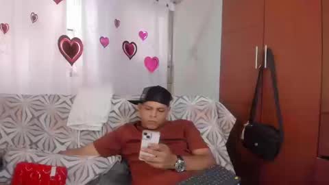 Snapshot of loreth_jw chatting on September 15, 2025, 5:24 pm Queen Loreth online show from September 15, 2025, 5:24 pm