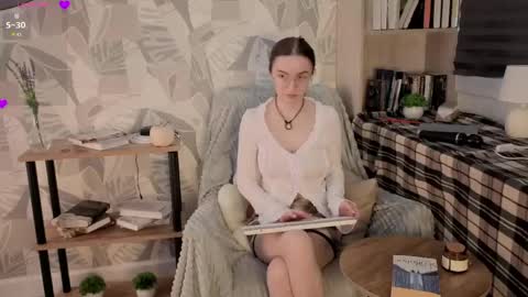 Snapshot of lorettedarsi chatting on April 13, 2026, 1:33 am lorettedarsi online show from April 13, 2026, 1:33 am