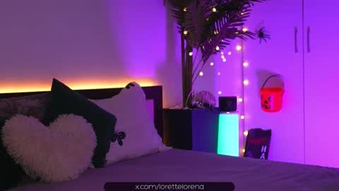 LoretteLorena online show from October 28, 2025, 6:17 am