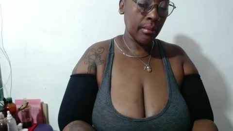 loretybighot online show from February 28, 2025, 11:58 am