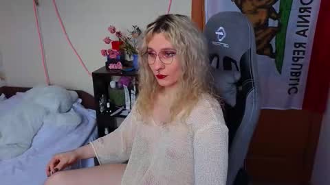 Lori -----------------------------------    online show from March 5, 2026, 2:24 pm