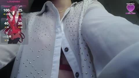 loriiiany online show from April 16, 2026, 3:29 am