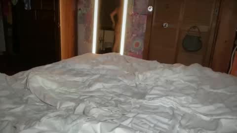 Lorelai Kane online show from September 25, 2025, 3:10 am