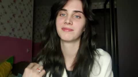 Snapshot of lorinepiro chatting on November 13, 2025, 4:50 pm Kira online show from November 13, 2025, 4:50 pm