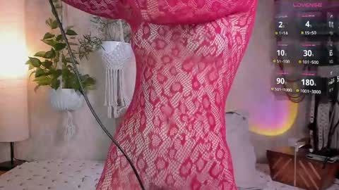 Lorna online show from May 13, 2026, 3:04 am