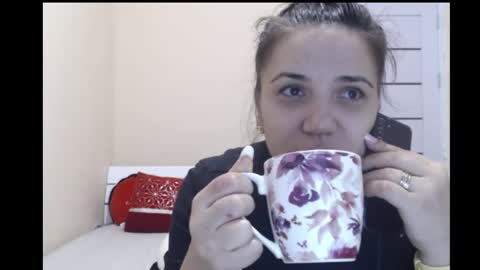 LorraGrey online show from December 5, 2024, 7:05 am