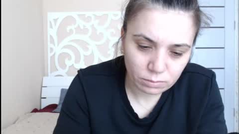 LorraGrey online show from February 25, 2025, 12:03 pm