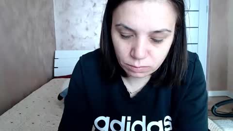 LorraGrey online show from March 18, 2026, 6:49 am