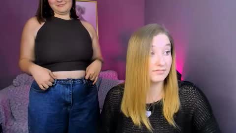 Snapshot of lorraine_carter chatting on September 15, 2025, 7:58 pm Lora for u online show from September 15, 2025, 7:58 pm