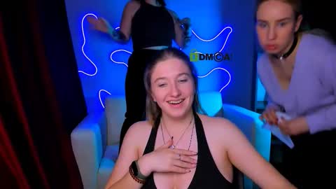 Snapshot of lorraine_carter chatting on September 30, 2025, 6:46 pm Lora for u online show from September 30, 2025, 6:46 pm
