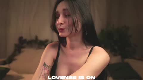 Jess online show from January 11, 2026, 2:33 pm