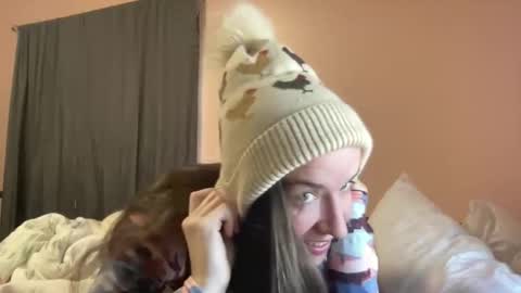 lothlori online show from December 21, 2025, 2:24 pm