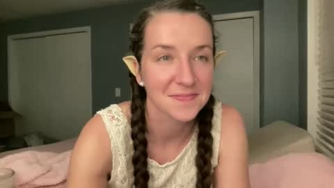 lothlori online show from March 15, 2026, 1:22 am