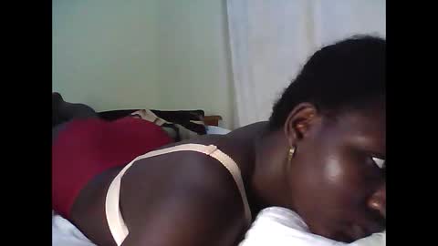 lotty_lavilla online show from March 24, 2026, 6:35 pm