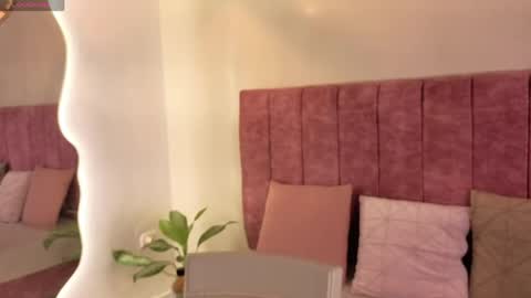 Lou online show from May 8, 2026, 12:21 pm