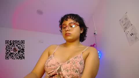 Snapshot of lou_cuteee chatting on June 8, 2026, 3:51 am lou_cuteee online show from June 8, 2026, 3:51 am