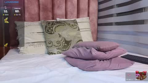 Snapshot of lou_rosse chatting on December 22, 2024, 1:55 am  Lou Rosse  online show from December 22, 2024, 1:55 am