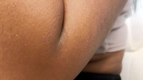 Snapshot of lou_rosse chatting on December 27, 2024, 5:59 pm  Lou Rosse  online show from December 27, 2024, 5:59 pm