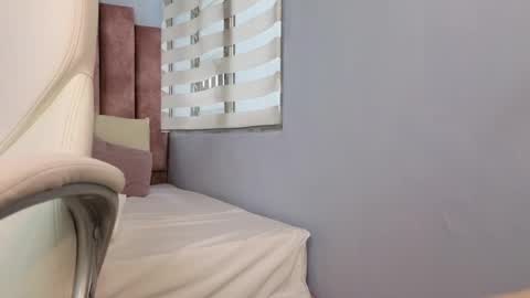 Snapshot of lou_rosse chatting on January 28, 2025, 7:32 pm  Lou Rosse  online show from January 28, 2025, 7:32 pm