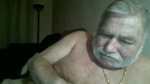 Snapshot of louis_chokdee chatting on January 10, 2025, 7:43 pm louis_chokdee online show from January 10, 2025, 7:43 pm