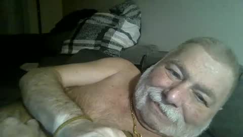 Snapshot of louis_chokdee chatting on January 31, 2025, 8:01 pm louis_chokdee online show from January 31, 2025, 8:01 pm