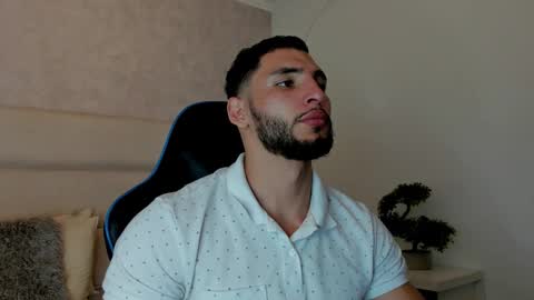 Louis online show from December 23, 2025, 7:50 am