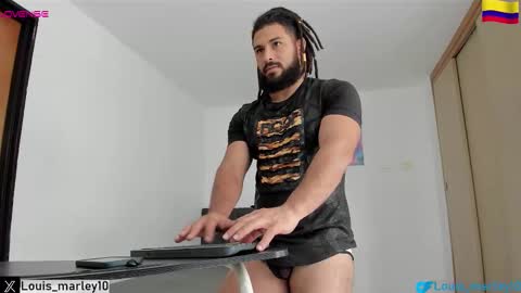 louis_marley_ online show from November 6, 2025, 4:41 pm