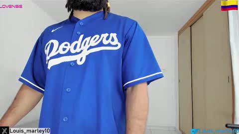 louis_marley_ online show from December 1, 2025, 9:31 pm