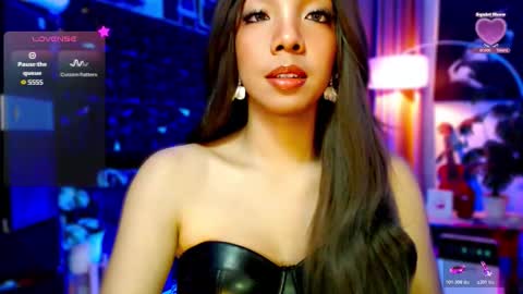 Louisa online show from May 16, 2026, 3:03 am