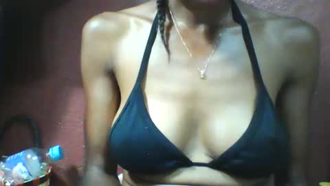 Snapshot of lovaelisa chatting on February 2, 2026, 4:44 am lovaelisa online show from February 2, 2026, 4:44 am