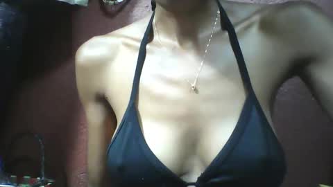 Snapshot of lovaelisa chatting on February 3, 2026, 7:24 am lovaelisa online show from February 3, 2026, 7:24 am