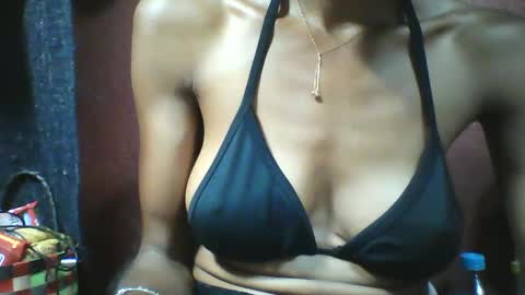 Snapshot of lovaelisa chatting on February 5, 2026, 7:13 am lovaelisa online show from February 5, 2026, 7:13 am