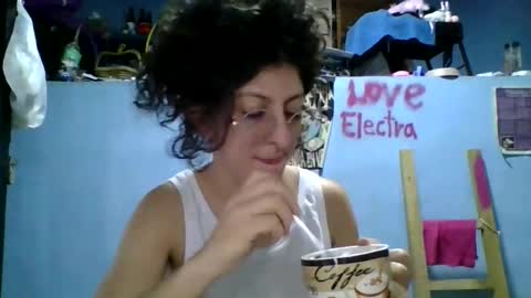 Snapshot of love_electra chatting on December 1, 2025, 7:52 pm love_electra online show from December 1, 2025, 7:52 pm