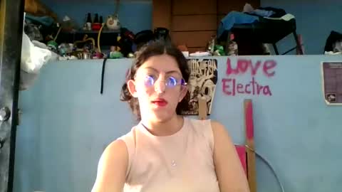 Snapshot of love_electra chatting on January 16, 2026, 9:19 pm love_electra online show from January 16, 2026, 9:19 pm