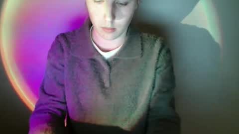 Vivian online show from February 9, 2026, 11:03 am