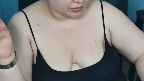 Snapshot of love_wiggy18 chatting on May 15, 2026, 8:10 am Ally online show from May 15, 2026, 8:10 am
