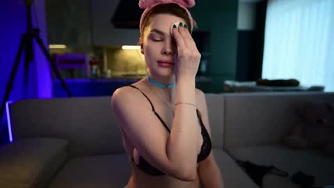 Snapshot of love_you_to123 chatting on February 19, 2026, 6:53 am love you to123 online show from February 19, 2026, 6:53 am