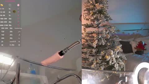 Snapshot of lovebabyblush chatting on December 15, 2024, 2:59 pm Shynie online show from December 15, 2024, 2:59 pm