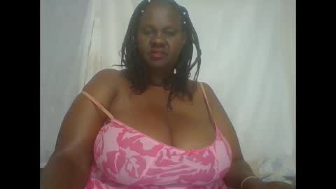 Snapshot of lovebigmelon chatting on September 23, 2025, 9:51 pm Lynn online show from September 23, 2025, 9:51 pm