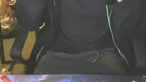 lovebird71 online show from November 16, 2025, 4:29 am