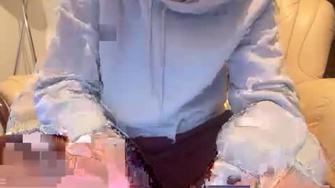 Snapshot of lovecoquin chatting on April 3, 2026, 3:48 am lovecoquin online show from April 3, 2026, 3:48 am