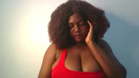 Snapshot of lovecumsluttie chatting on September 21, 2025, 9:05 pm mila online show from September 21, 2025, 9:05 pm