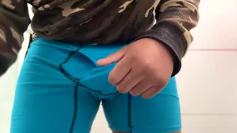 lovefeetonmyface29 online show from January 19, 2025, 11:56 am