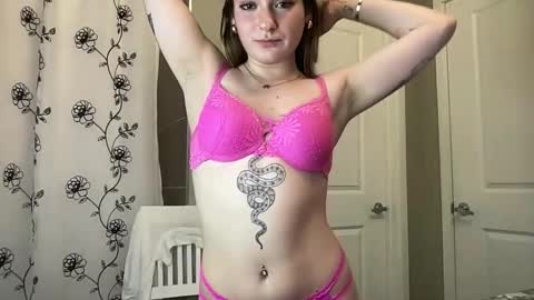 Olivia Rose online show from March 16, 2026, 2:39 am