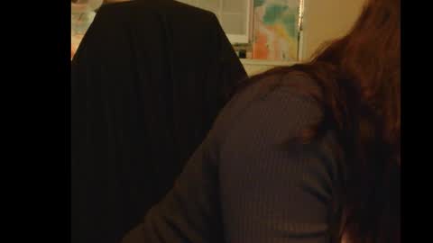 Ashley and Leon online show from December 3, 2025, 11:41 am