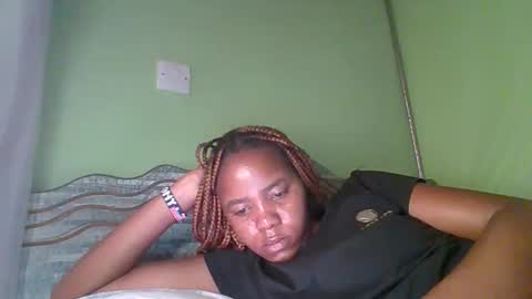 lovegal335 online show from January 16, 2026, 9:24 am