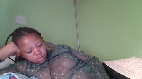 lovegal335 online show from March 12, 2026, 5:46 am