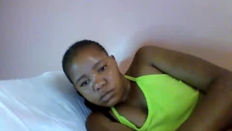 lovegal335 online show from May 12, 2026, 12:13 pm